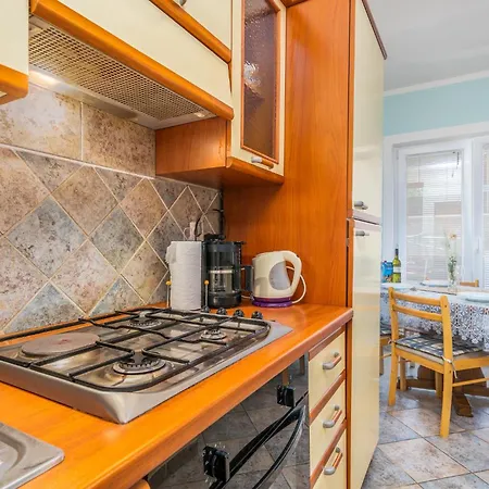 2 Bedroom Cozy In Pinezići