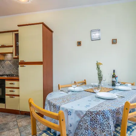 Beautiful In With Wifi Apartment
